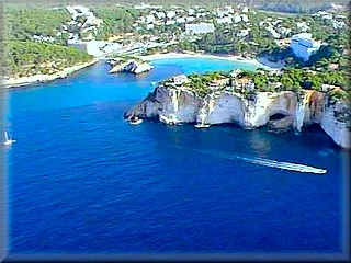 Ferrerias Ciudadela, la cala Santa Galdana foto panoramica vista aerea desde el Marse aprecia toda su magestuosidad